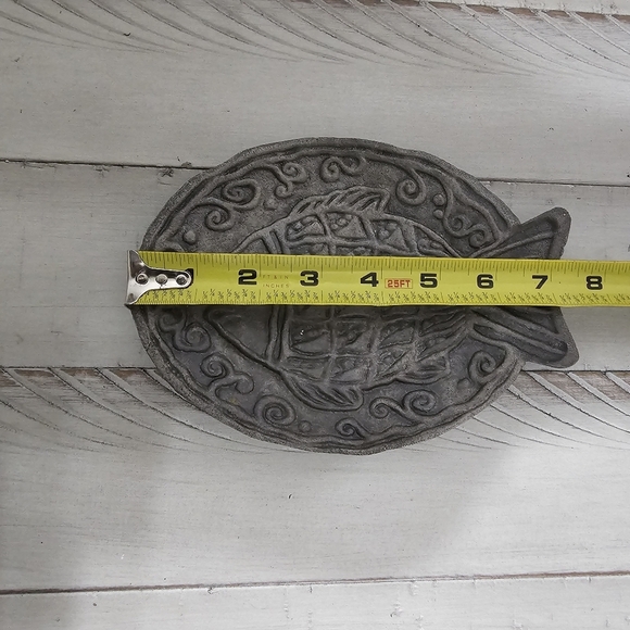 Vintage Fish Shaped Footed Cast Metal Tray Dish Trinket Container - Picture 5 of 5